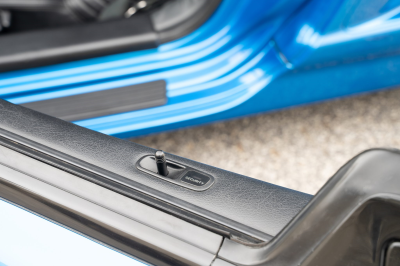 2000 Acura NSX in Monaco Blue over Black