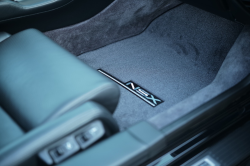 2001 Acura NSX in Berlina Black over Black