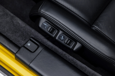 2001 Acura NSX in Spa Yellow over Black