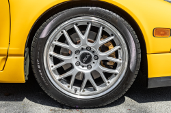 2004 Acura NSX in Rio Yellow over Black