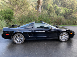 2000 Acura NSX in Berlina Black over Black