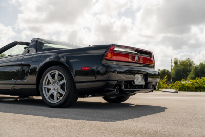 2003 Acura NSX in Berlina Black over Black