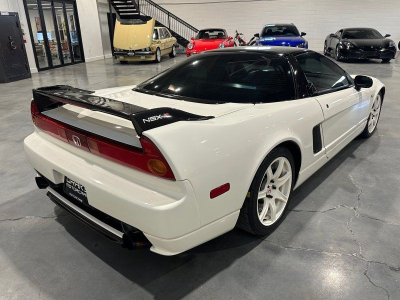 2000 Acura NSX in Grand Prix White over Red
