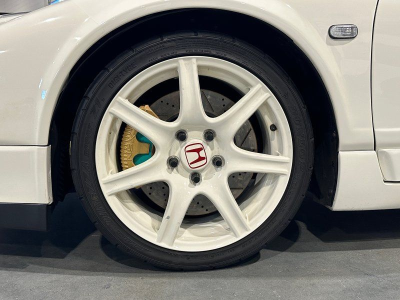 2000 Acura NSX in Grand Prix White over Red