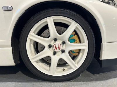 2000 Acura NSX in Grand Prix White over Red
