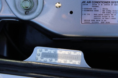 2002 Acura NSX in Sebring Silver over Black