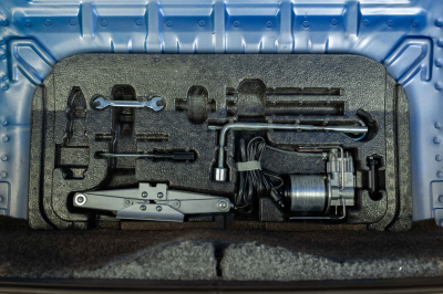 2004 Acura NSX in Long Beach Blue over Tan