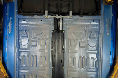 2004 Acura NSX in Long Beach Blue over Tan