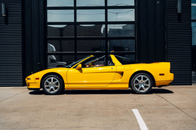 2000 Acura NSX in Spa Yellow over Black