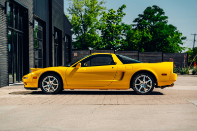 2000 Acura NSX in Spa Yellow over Black
