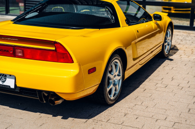 2000 Acura NSX in Spa Yellow over Black