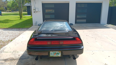 1992 Acura NSX in Berlina Black over Ivory