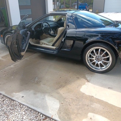 1992 Acura NSX in Berlina Black over Ivory