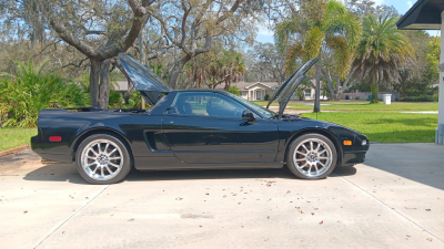 1992 Acura NSX in Berlina Black over Ivory
