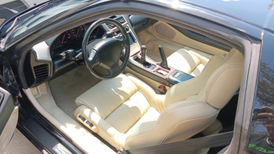 1992 Acura NSX in Berlina Black over Ivory