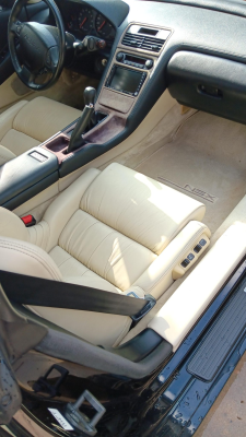 1992 Acura NSX in Berlina Black over Ivory