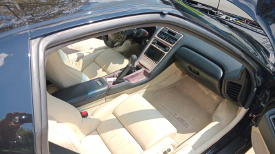 1992 Acura NSX in Berlina Black over Ivory
