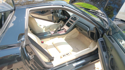 1992 Acura NSX in Berlina Black over Ivory