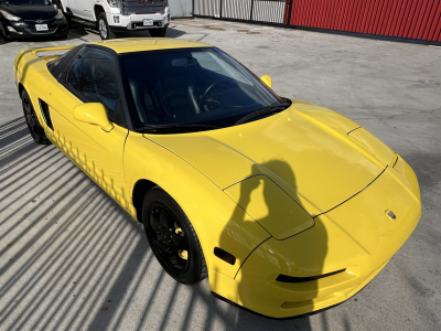 1991 Acura NSX in Spa Yellow over Black