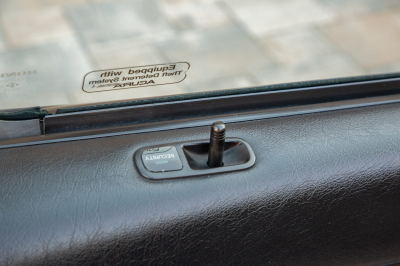 1995 Acura NSX in Berlina Black over Tan