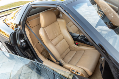 1995 Acura NSX in Berlina Black over Tan