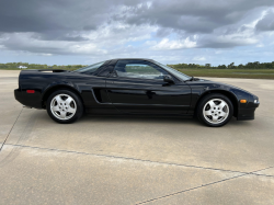 1991 Acura NSX in Berlina Black over Black