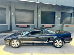 1991 Acura NSX in Berlina Black over Black