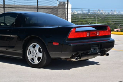 1991 Acura NSX in Berlina Black over Black