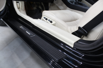1991 Acura NSX in Berlina Black over Ivory