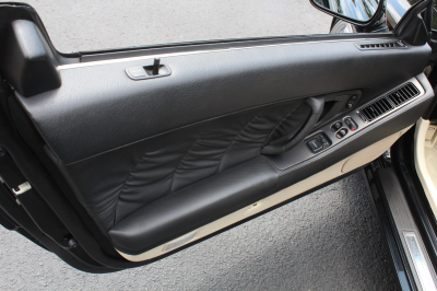 1991 Acura NSX in Berlina Black over Ivory