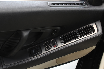 1991 Acura NSX in Berlina Black over Ivory