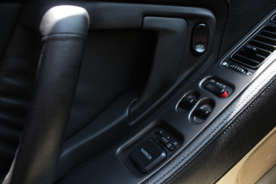 1991 Acura NSX in Berlina Black over Ivory