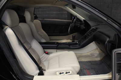 1991 Acura NSX in Berlina Black over Ivory