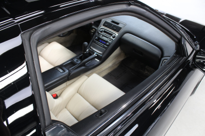 1991 Acura NSX in Berlina Black over Ivory