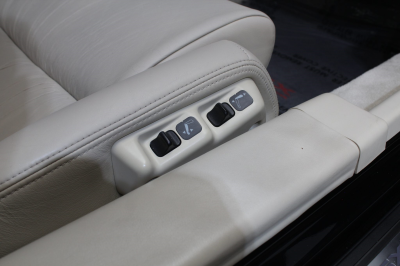 1991 Acura NSX in Berlina Black over Ivory