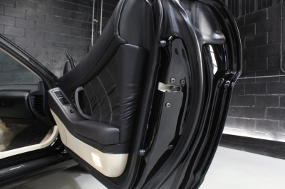 1991 Acura NSX in Berlina Black over Ivory