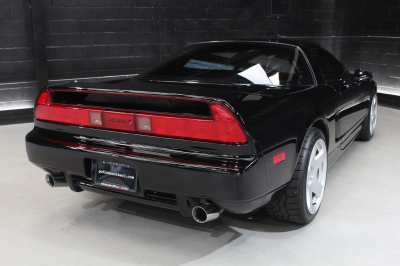 1991 Acura NSX in Berlina Black over Ivory