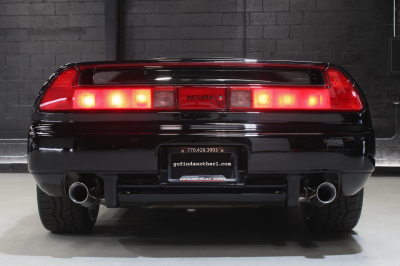 1991 Acura NSX in Berlina Black over Ivory
