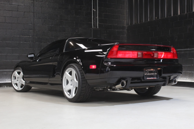 1991 Acura NSX in Berlina Black over Ivory