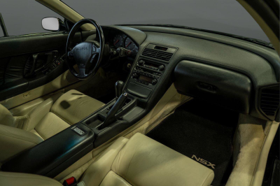 1991 Acura NSX in Berlina Black over Ivory