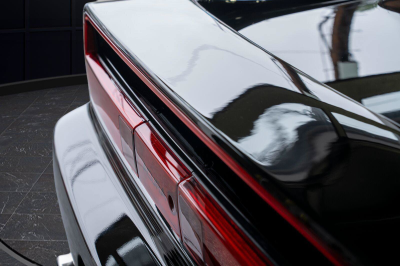 1991 Acura NSX in Berlina Black over Ivory