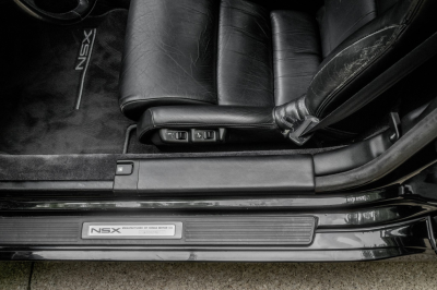1991 Acura NSX in Berlina Black over Black