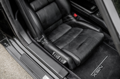 1991 Acura NSX in Berlina Black over Black