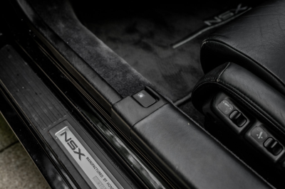 1991 Acura NSX in Berlina Black over Black