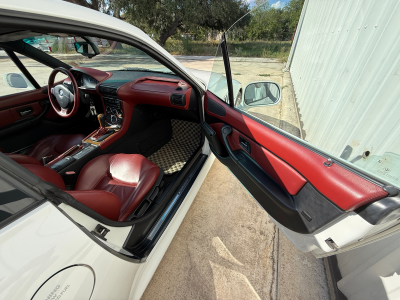 2000 BMW Z3 Coupe in Alpine White 3 over Extended Tanin Red