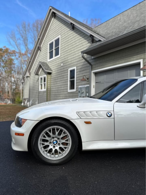 1999 BMW Z3 Coupe in Alpine White 3 over Extended Tanin Red