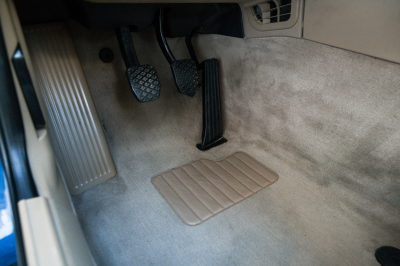 2000 BMW Z3 Coupe in Topaz Blue Metallic over E36 Sand Beige