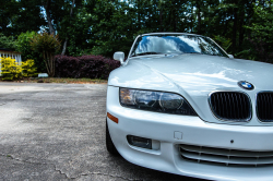 2000 BMW Z3 Coupe in Alpine White 3 over Tanin Red