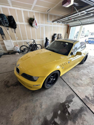 2001 BMW Z3 Coupe in Dakar Yellow 2 over Extended Dream Red