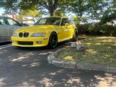 2001 BMW Z3 Coupe in Dakar Yellow 2 over Extended Dream Red